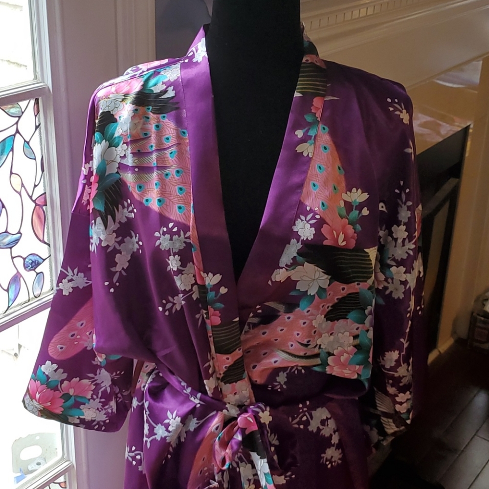 Kimono style robe